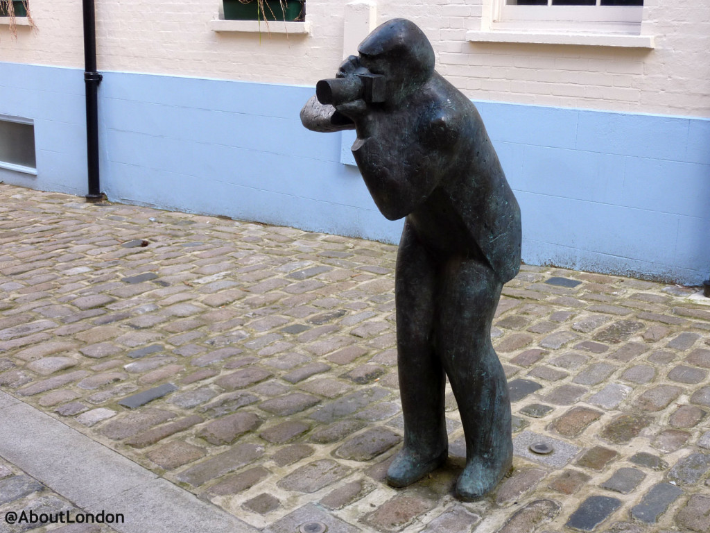 Bourdon Place Statues, Mayfair W1