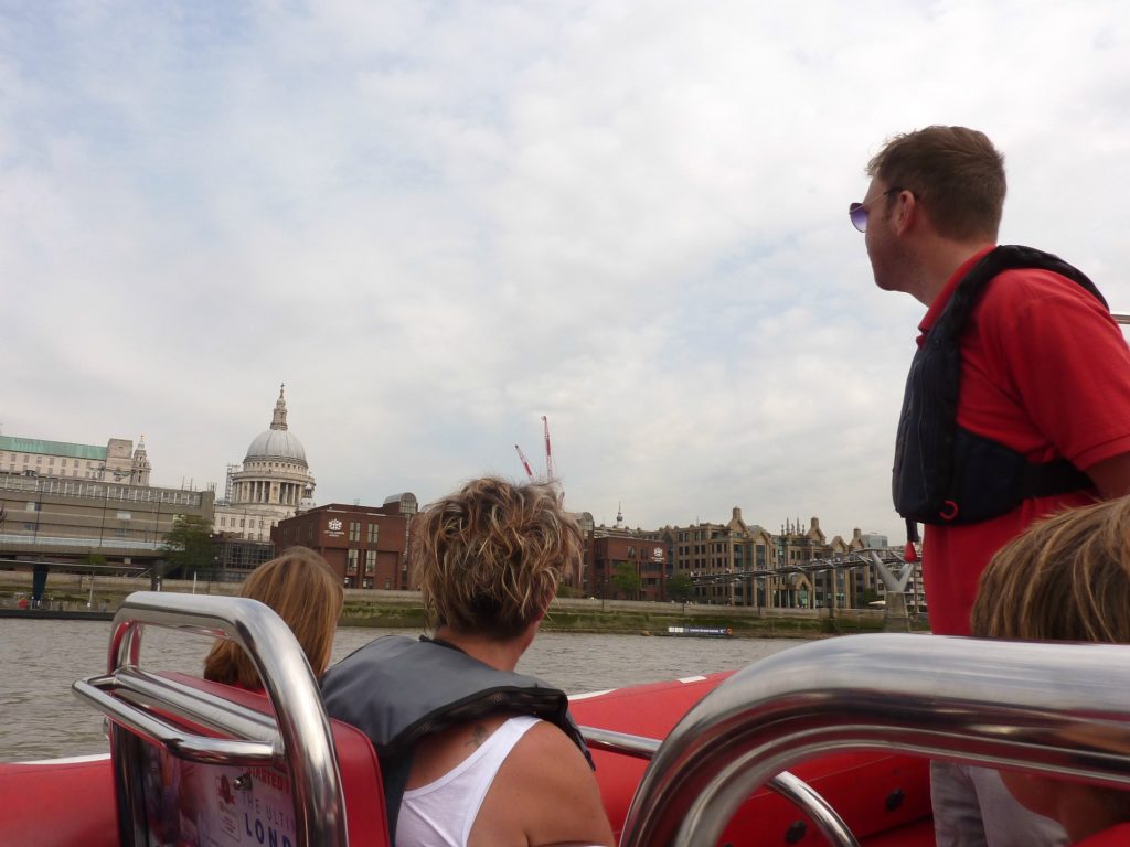 Thames Rockets Captain Kidd's Canary Wharf Voyage