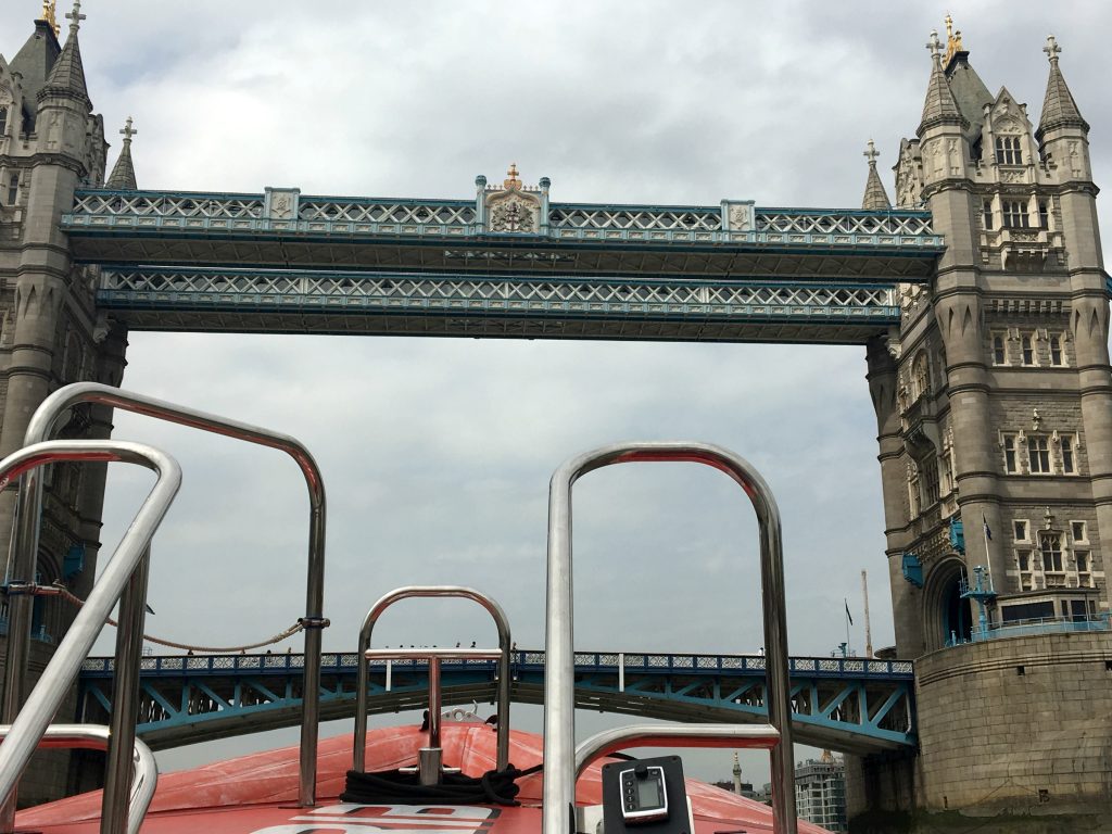 Thames Rockets Captain Kidd's Canary Wharf Voyage