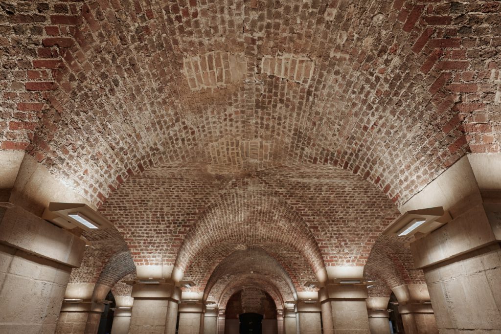 Café in the Crypt vaulted ceiling